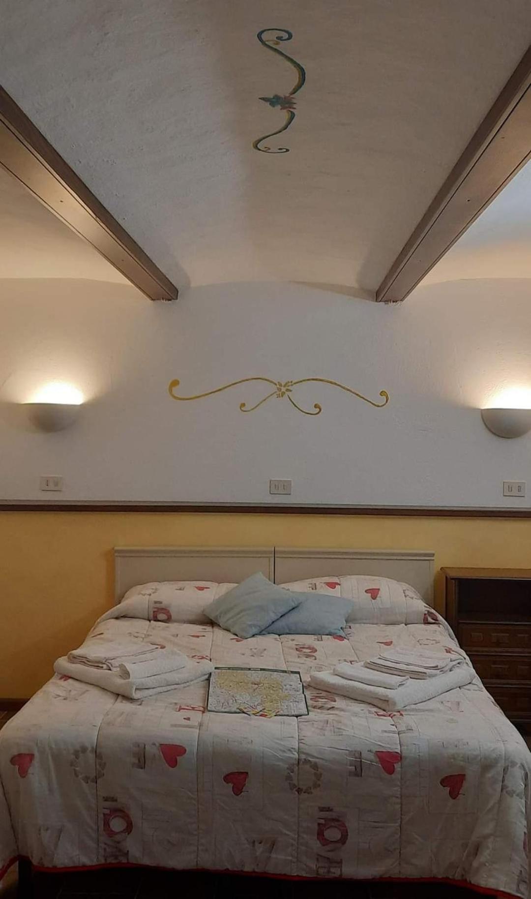 San Rocco Di Villa Di Isola D'アスティ エクステリア 写真