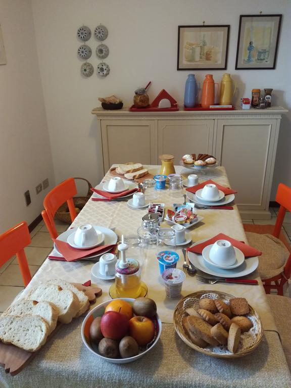 San Rocco Di Villa Di Isola D'アスティ エクステリア 写真